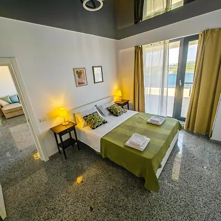 Spectacular Penthouse By The In Mamaia Nord