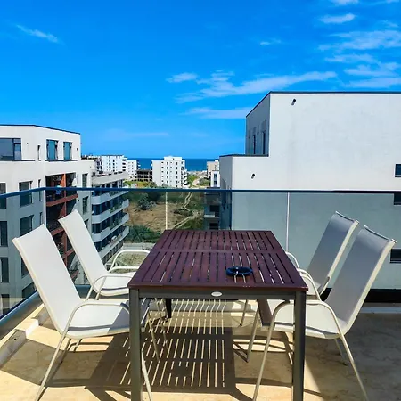 Spectacular Penthouse By The In Mamaia Nord アパート