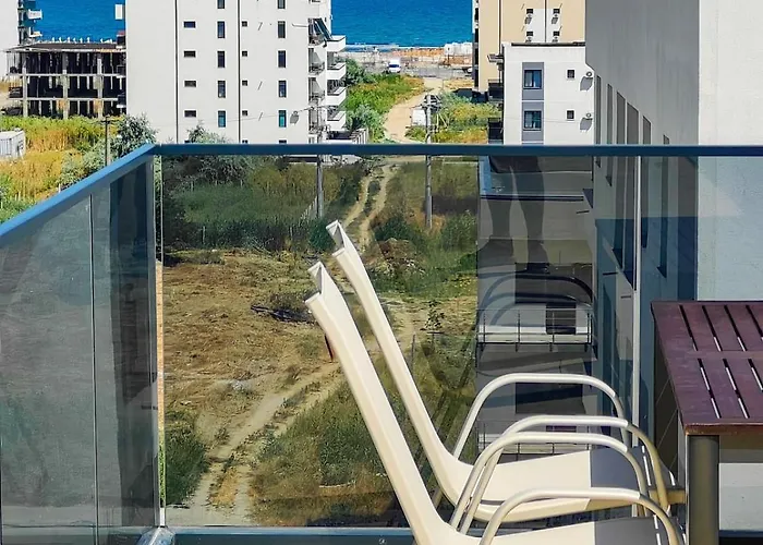 Spectacular Penthouse By The In Mamaia Nord Apartamento *