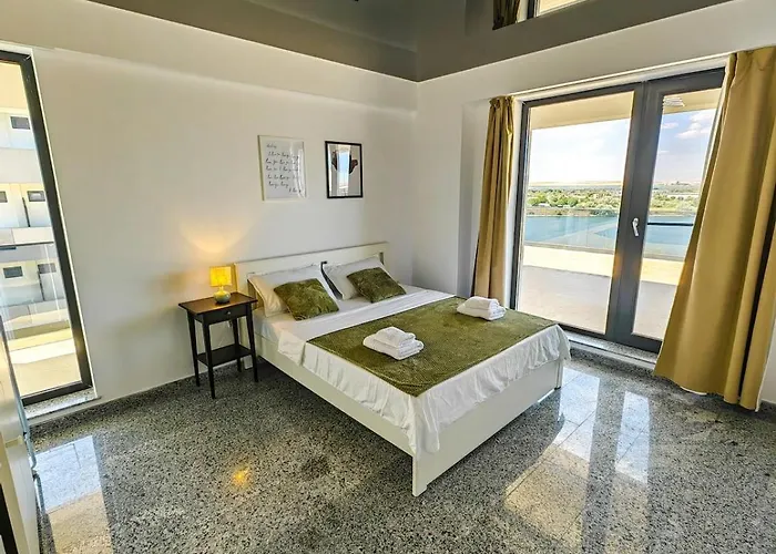 Apartamento Spectacular Penthouse By The In Mamaia Nord Năvodari